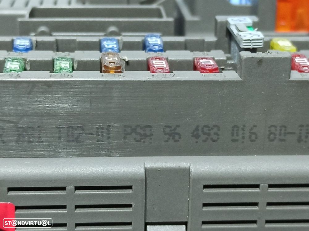 CAIXA DE RELÉS/ FUSÍVEIS CITROEN C5 BERLINA 2.0 16V PREMIER - 5