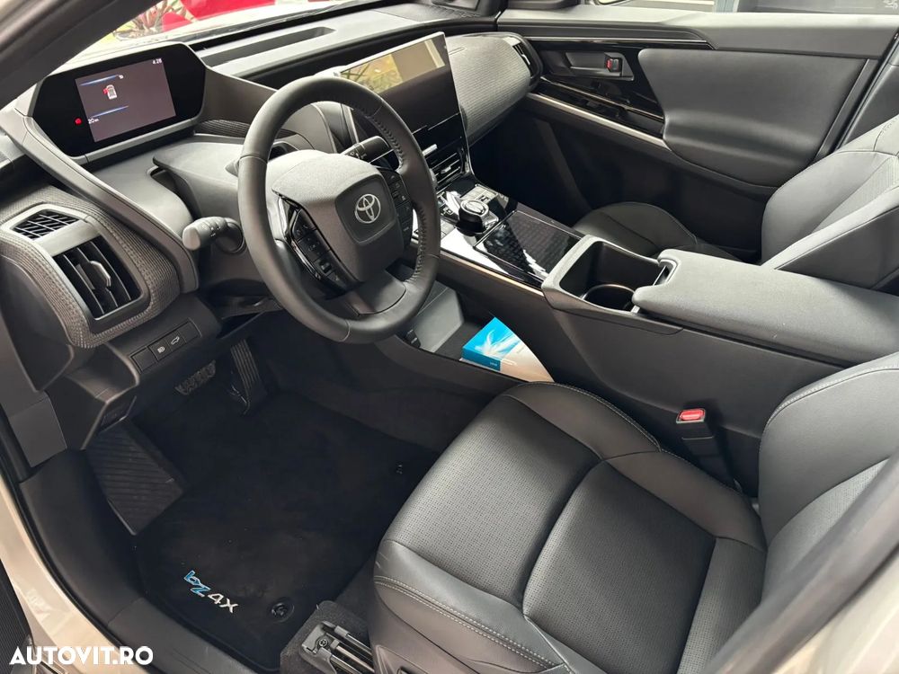 Toyota BZ4X 160 KW AWD (4x4) Luxury Solar Edition - 11