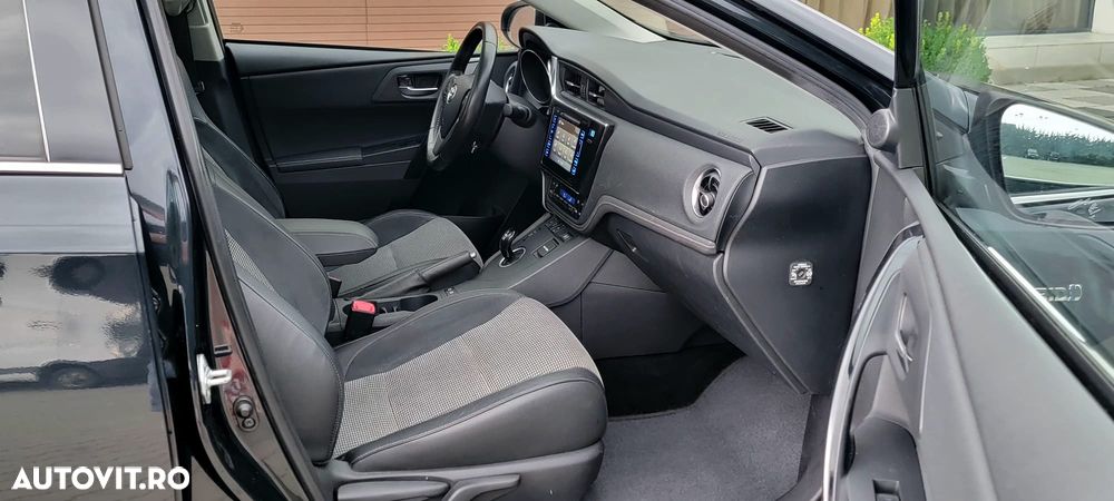 Toyota Auris - 7