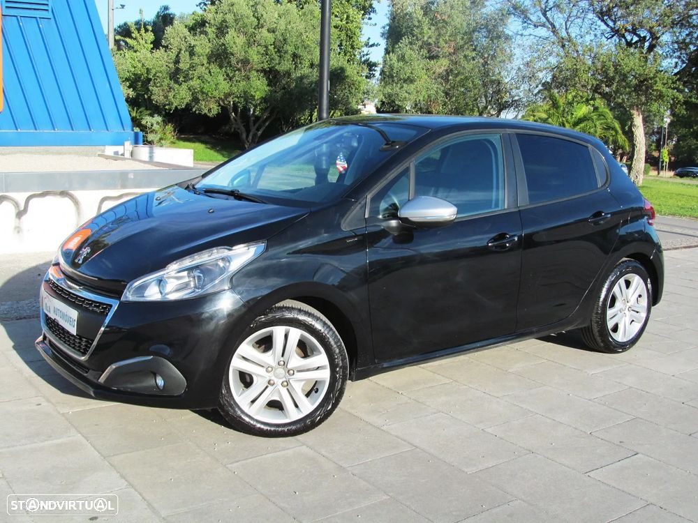 Peugeot 208 PureTech 82 Stop & Start Signature - 24
