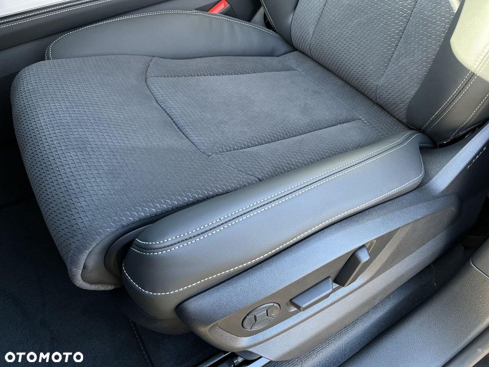 Audi Q8 - 16