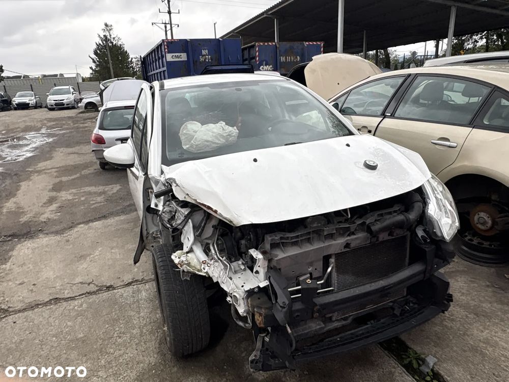 SILNIK CITROEN C3 1,4 HDI 2011R 8HR - 2