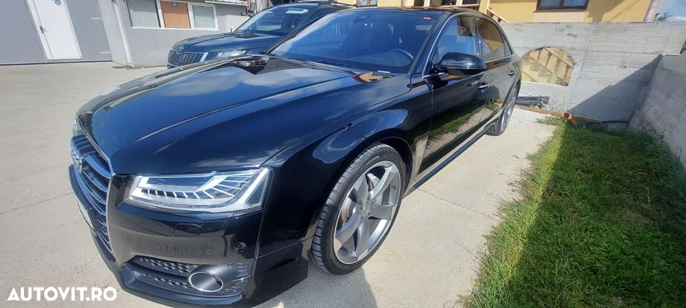 Audi A8 - 10