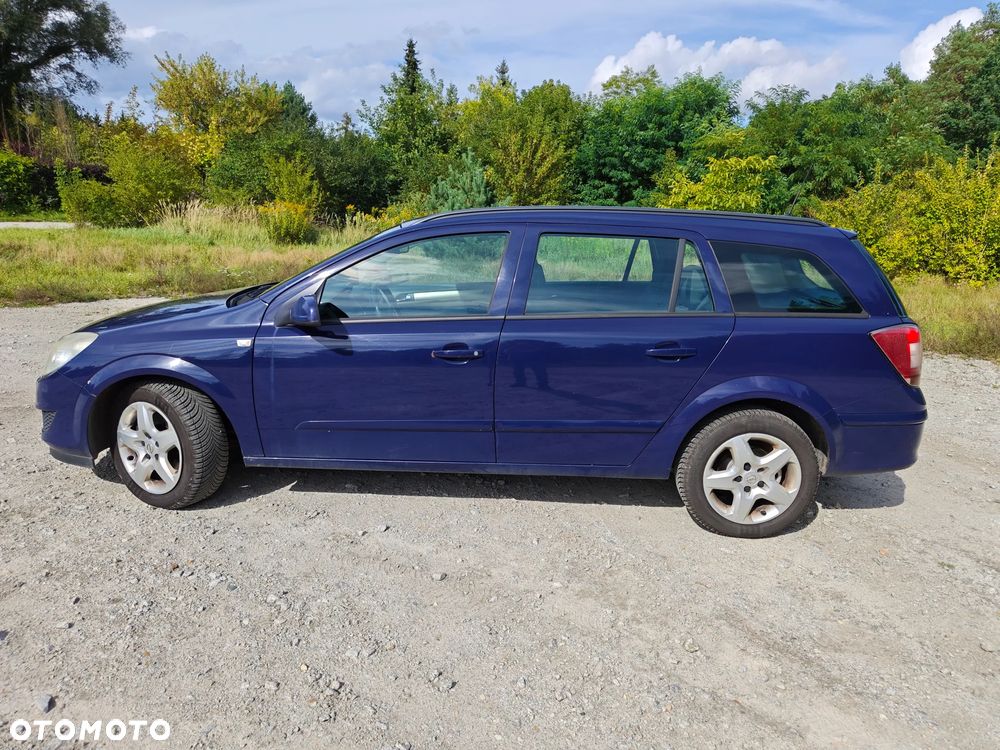 Opel Astra 1.9 CDTI Cosmo - 2