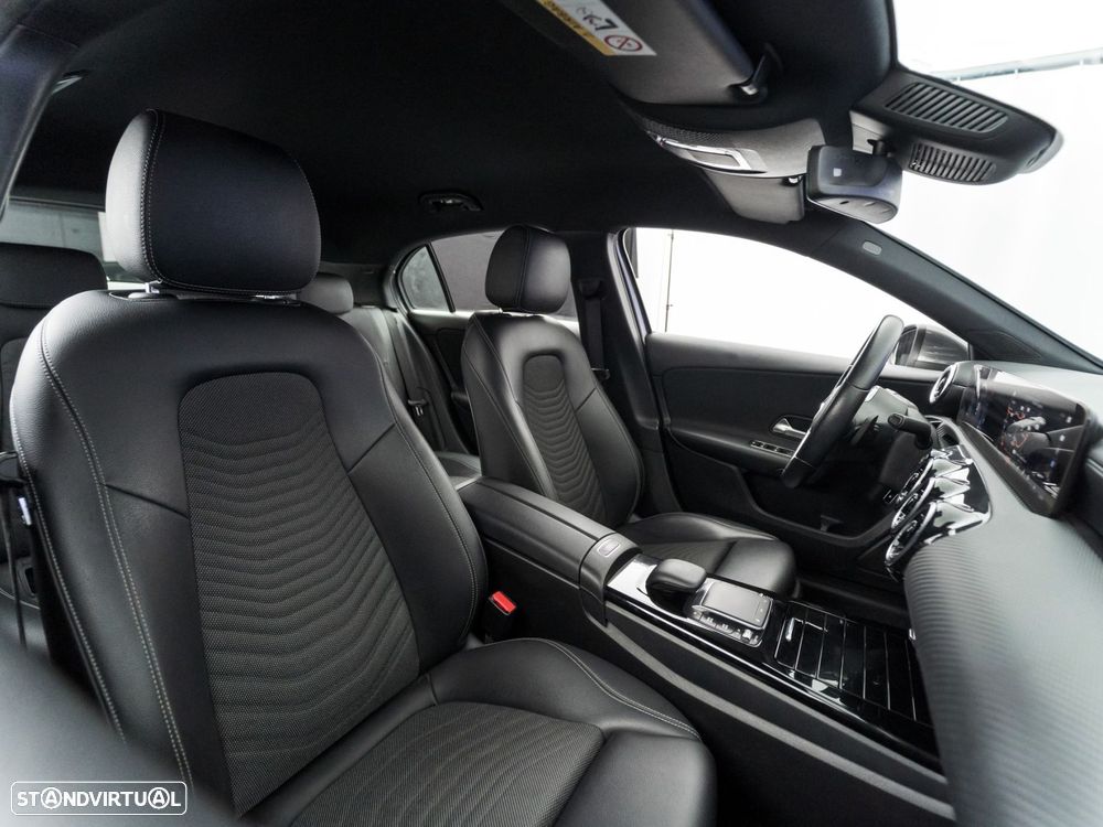 Mercedes-Benz A 250 e Style Plus - 35