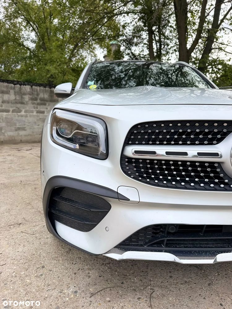 Mercedes-Benz GLB 220 d 4-Matic AMG Line 8G-DCT - 3