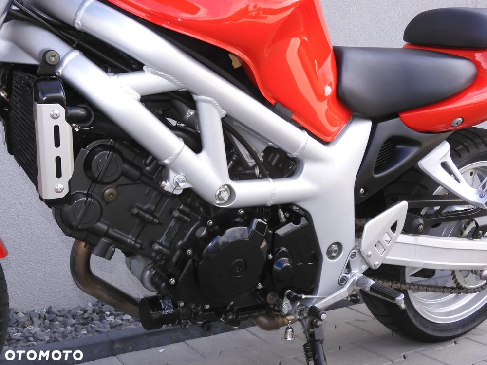 Suzuki SV - 24