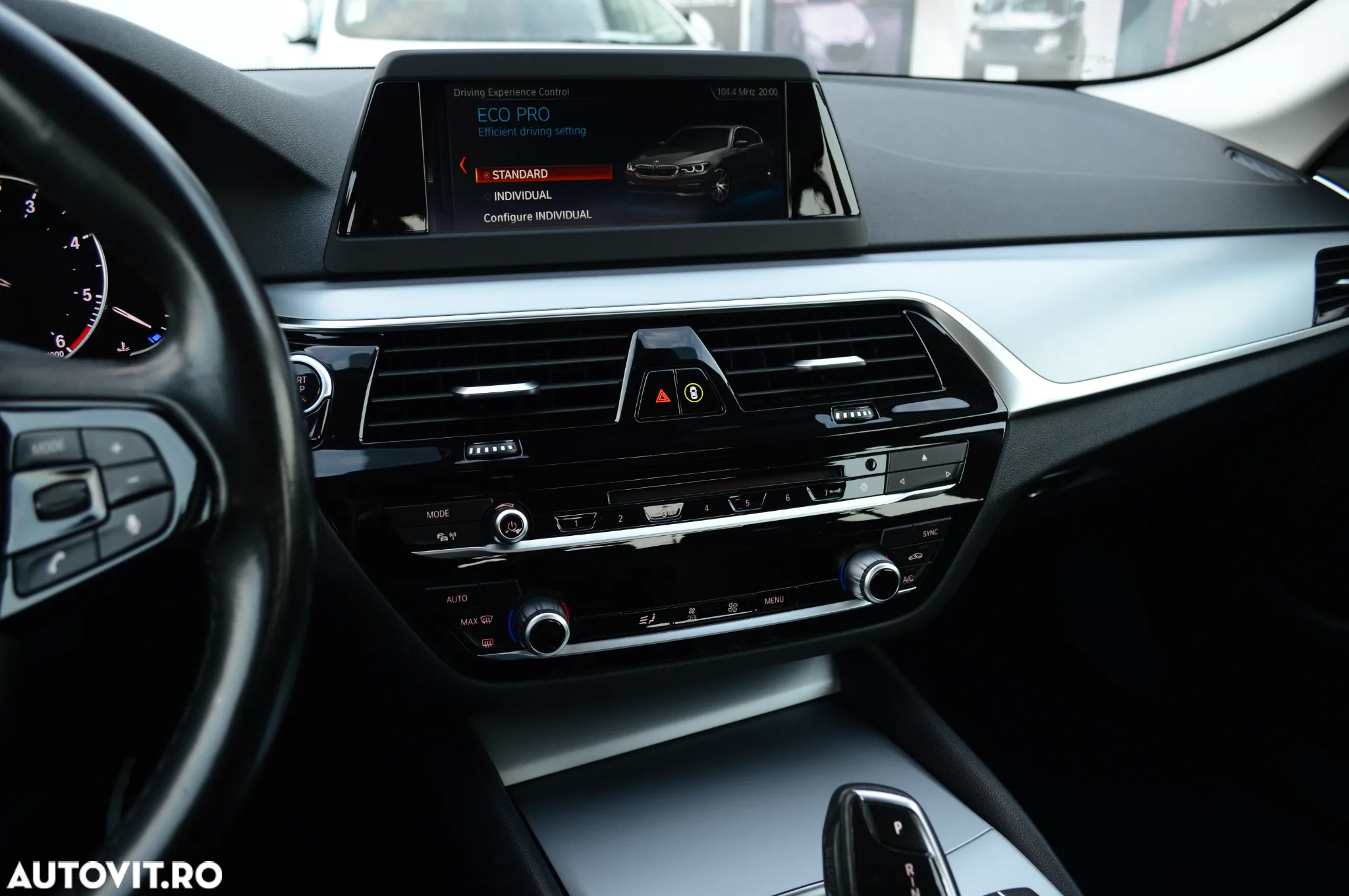 BMW Seria 5 520d xDrive Aut. - 33