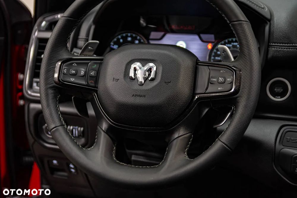 RAM 1500 5.7 Crew Cab Laramie - 20