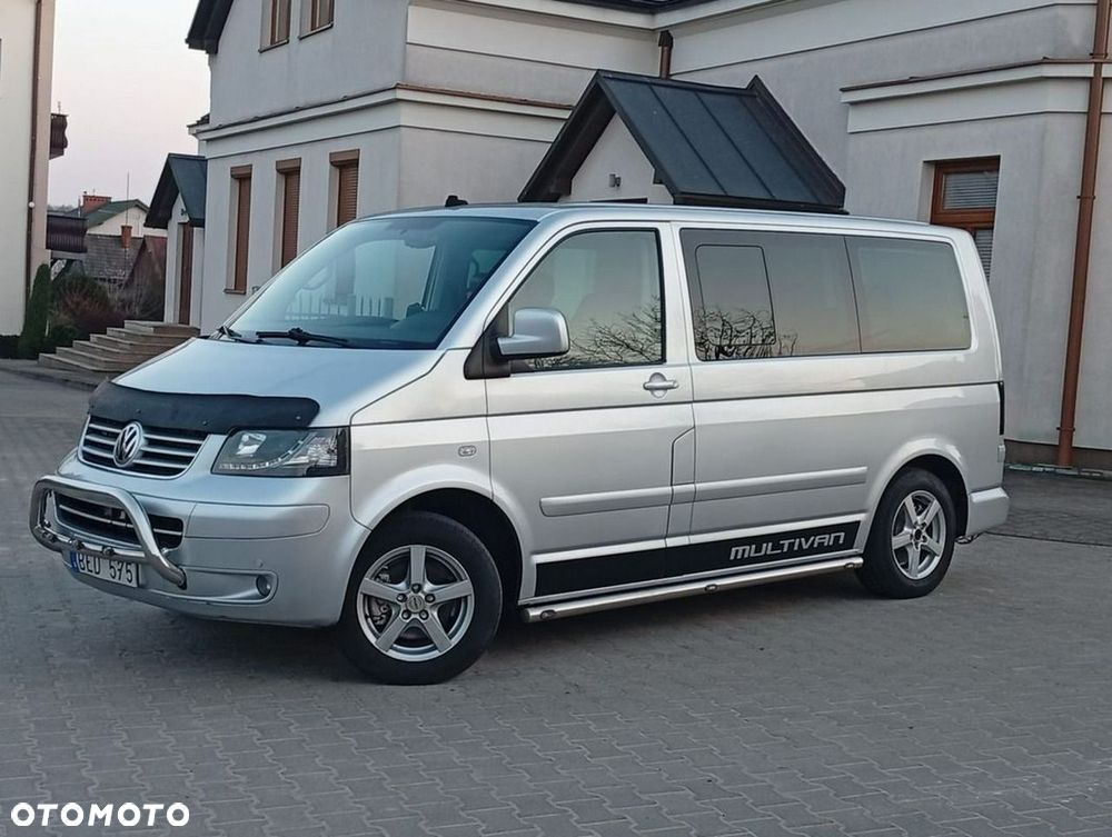 Volkswagen Multivan - 4
