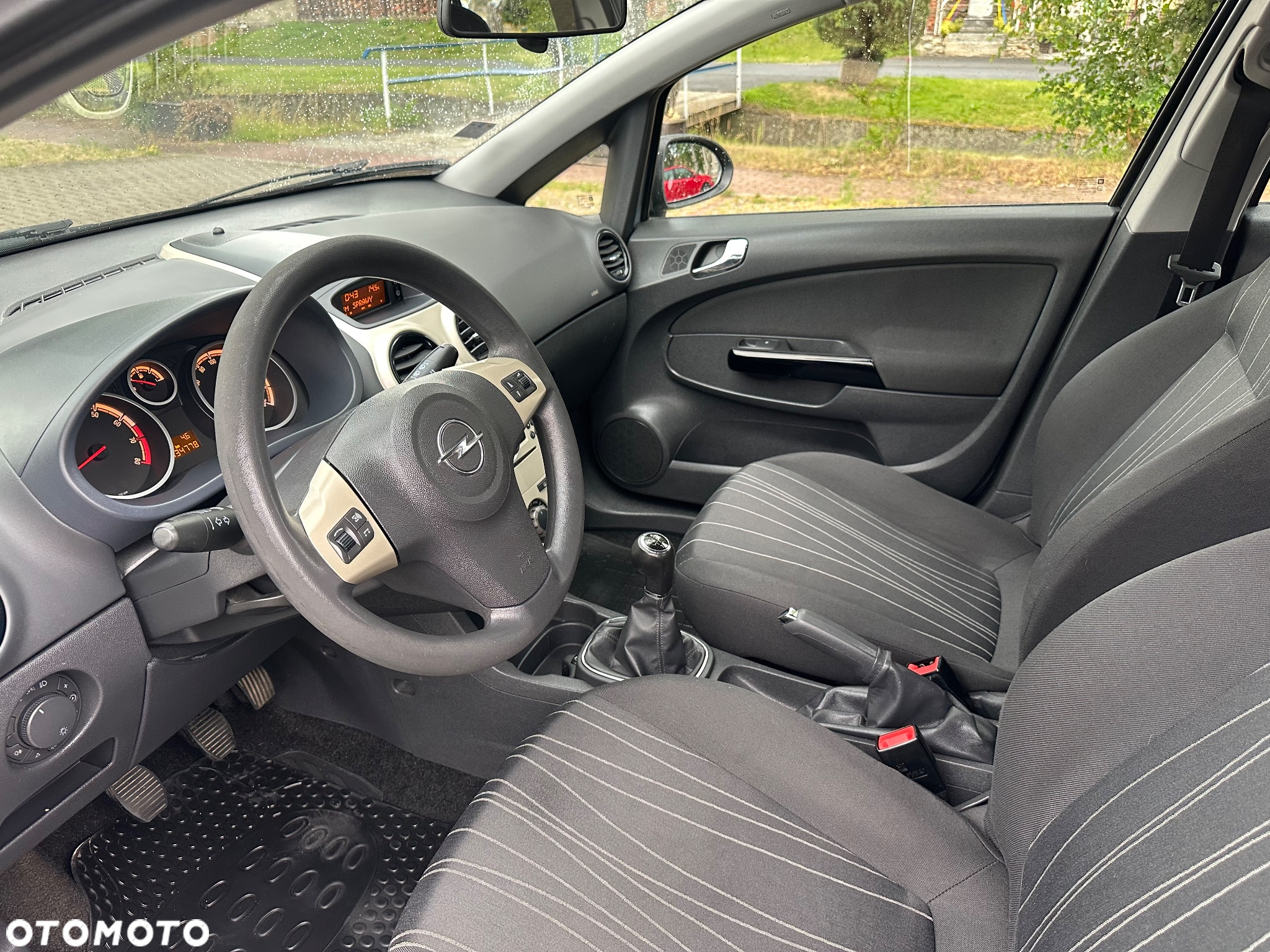 Opel Corsa 1.2 16V Enjoy - 9