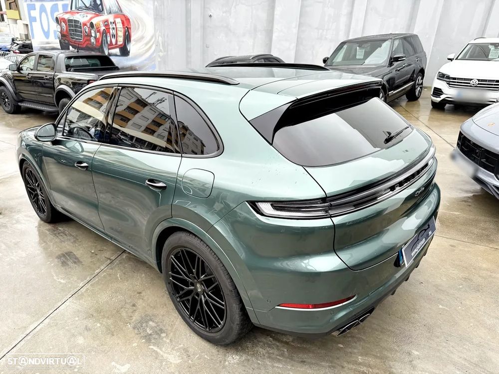 Porsche Cayenne Turbo E-Hybrid - 52