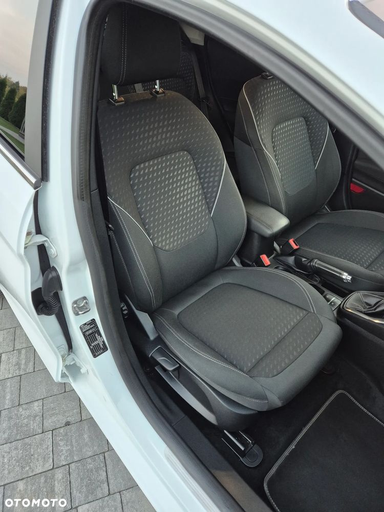 Ford Fiesta 1.0 EcoBoost S&S TITANIUM - 19