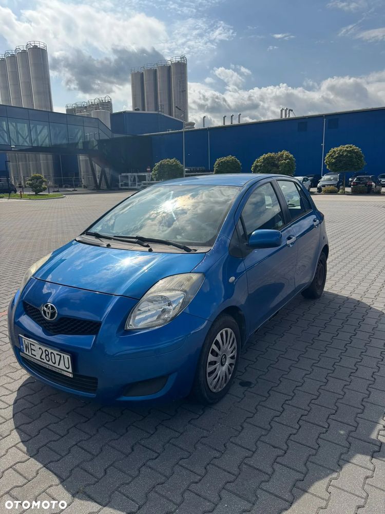 Toyota Yaris - 4