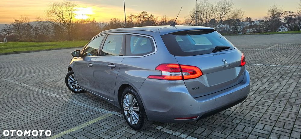 Peugeot 308 1.5 BlueHDi Allure S&S - 4