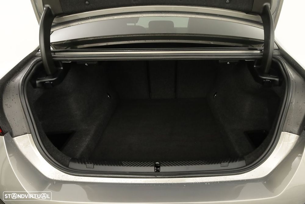 BMW 520 d Pack Desportivo M - 23
