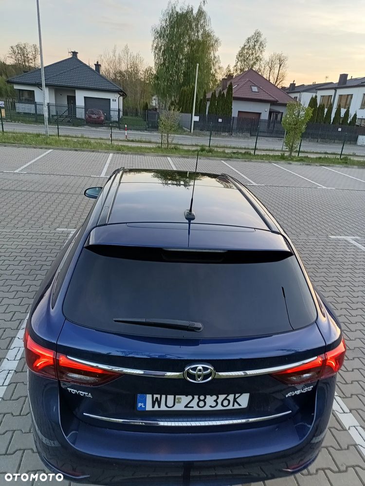 Toyota Avensis 2.0 Premium MS - 5