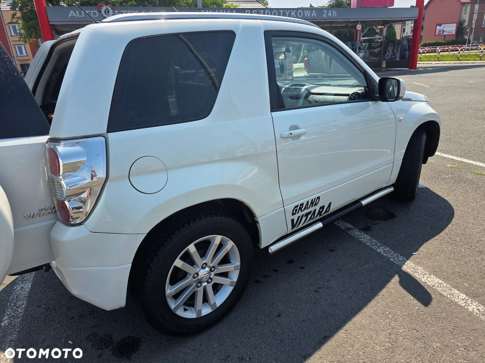 Suzuki Grand Vitara 1.6 Comfort - 12