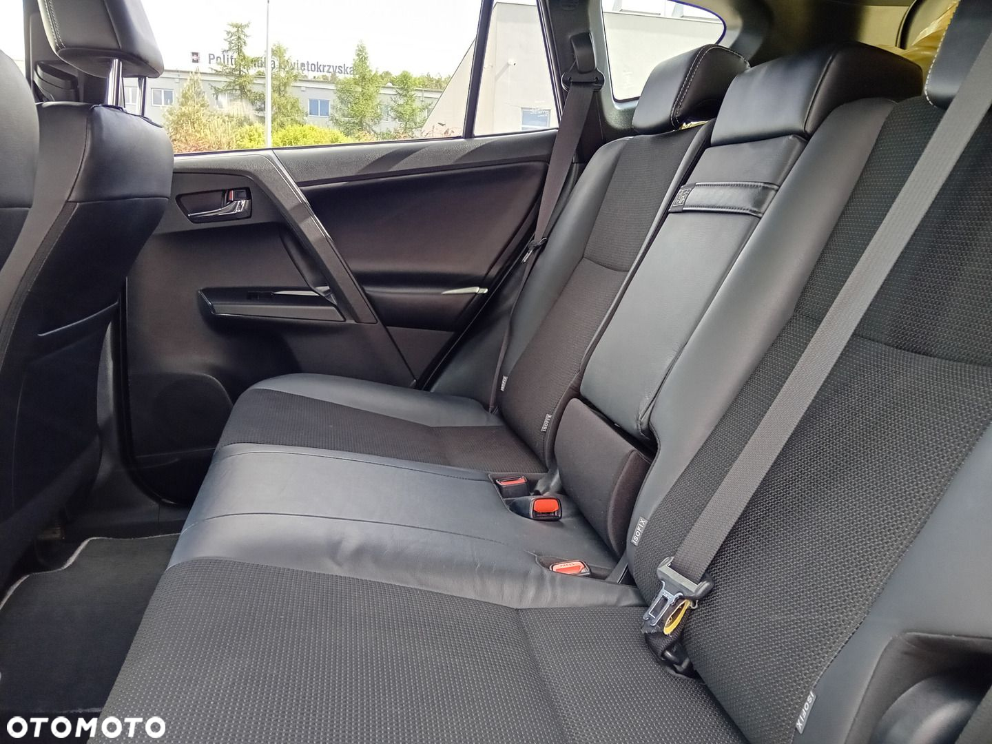 Toyota RAV4 - 27