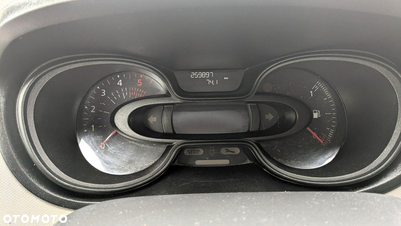 Renault Trafic - 22