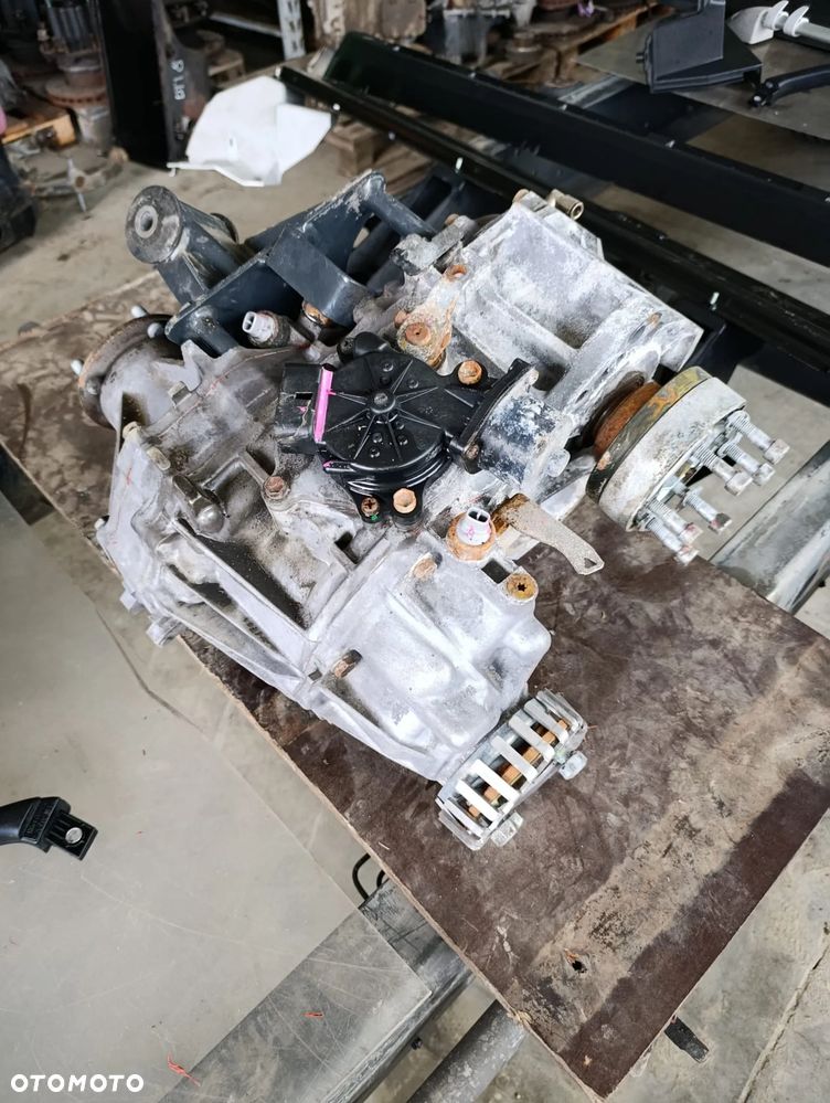 REDUKTOR SKRZYNII BIEGÓW IVECO DAILY 4X4 EURO 6 - 3