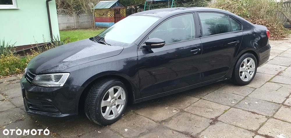 Volkswagen Jetta 2.0 TDI DPF BMT Comfortline - 2