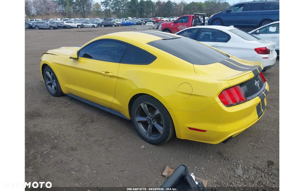 Ford Mustang - 3