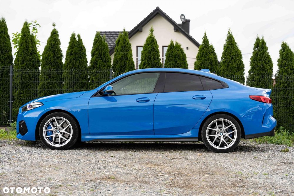 BMW Seria 2 220d M Sport - 9
