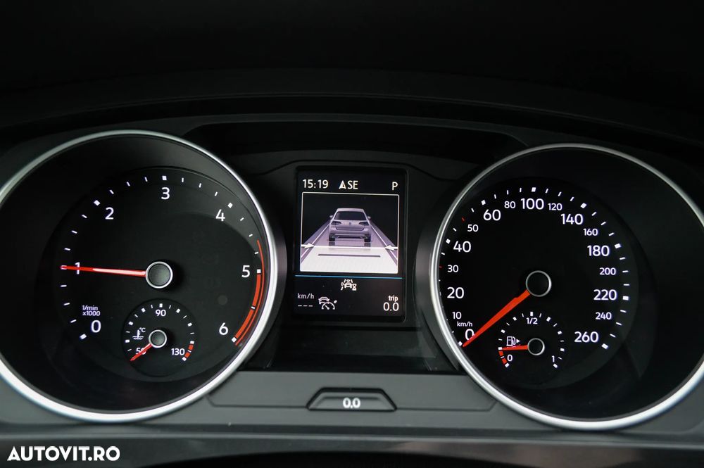 Volkswagen Tiguan 2.0 TDI SCR DSG URBAN SPORT - 8
