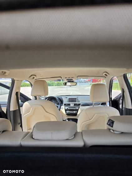 BMW X1 sDrive18i xLine - 13