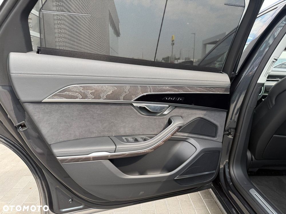 Audi A8 - 11