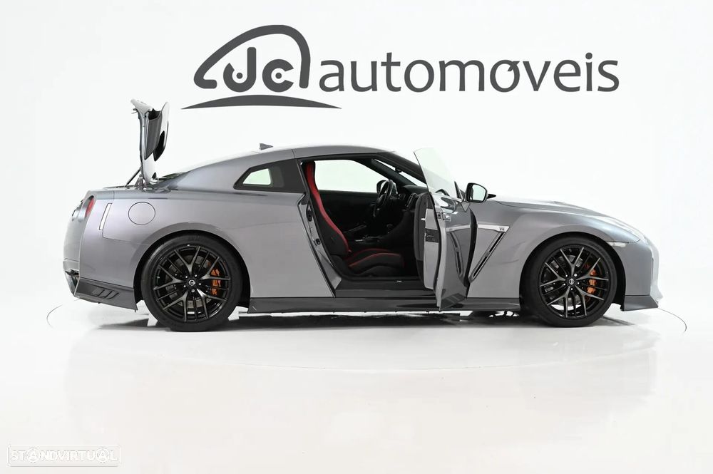 Nissan GT-R 3.8 V6 - 7