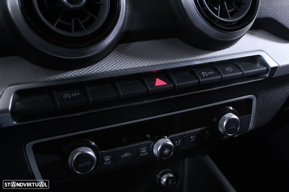 Audi Q2 30 TFSI Advanced - 30