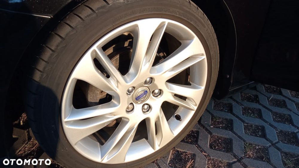 Volvo V40 D2 RDesign - 14