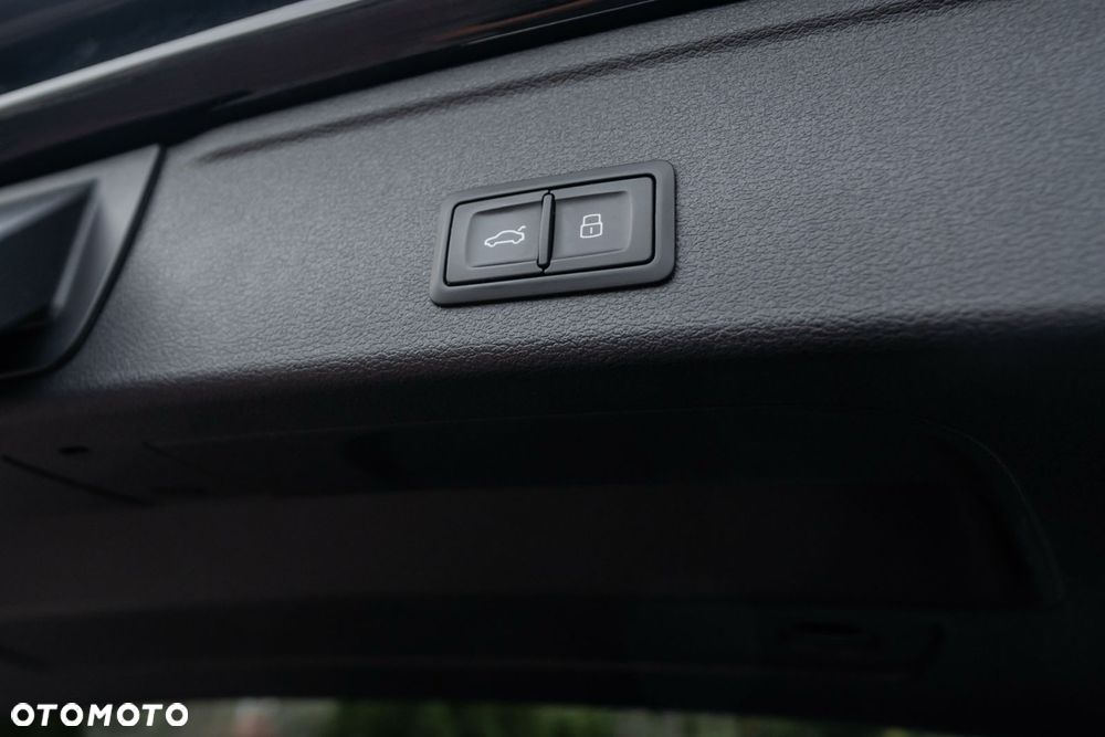 Audi A4 Avant 35 TFSI S tronic S line - 24