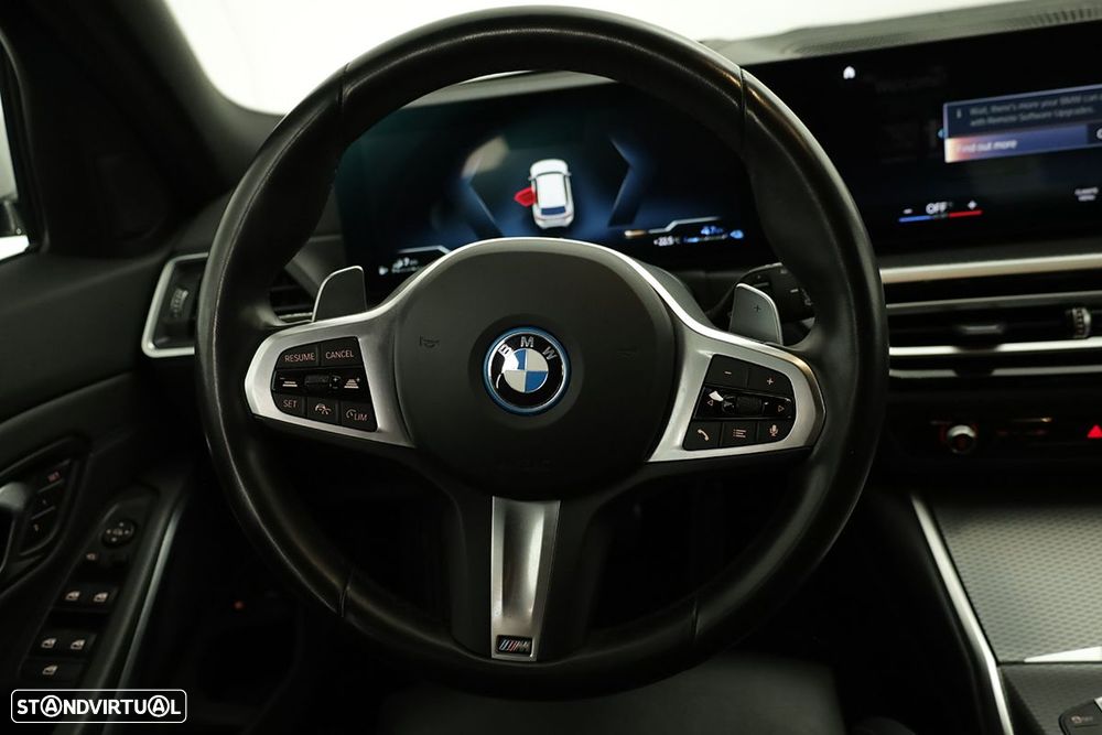 BMW 330 e Touring Pack M Auto - 16