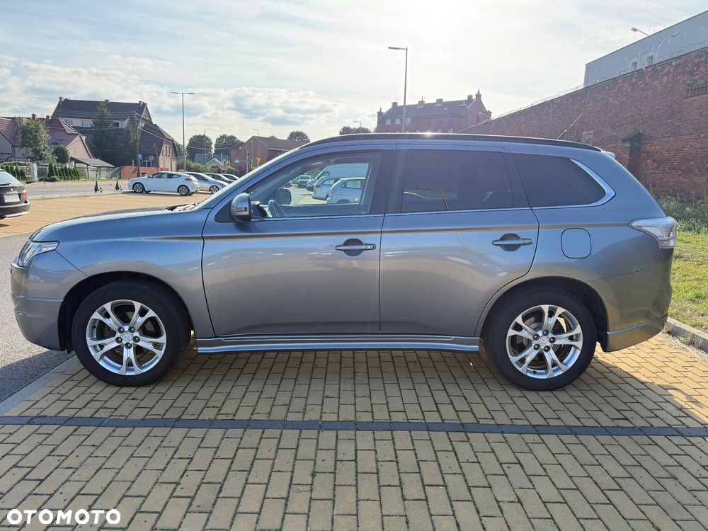 Mitsubishi Outlander 2.2 DI-D 4WD Intense - 5