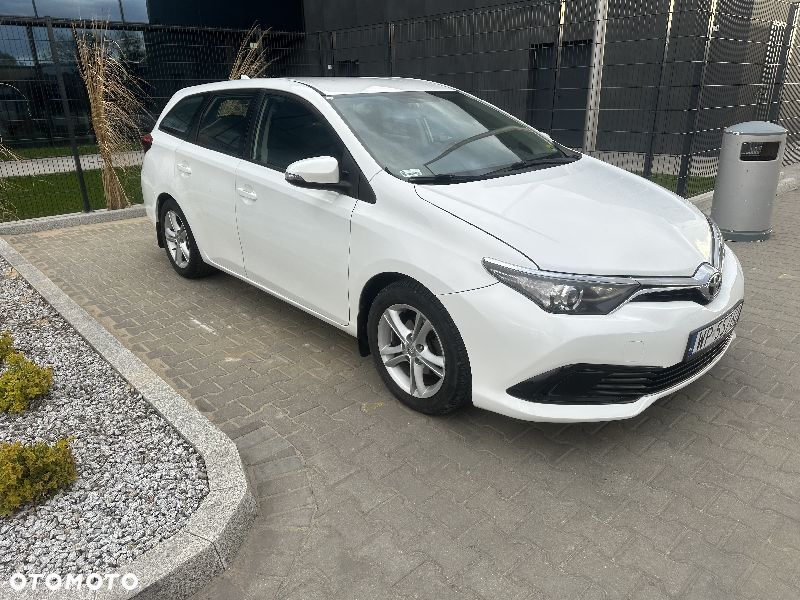 Toyota Auris 1.4 D-4D Comfort - 4