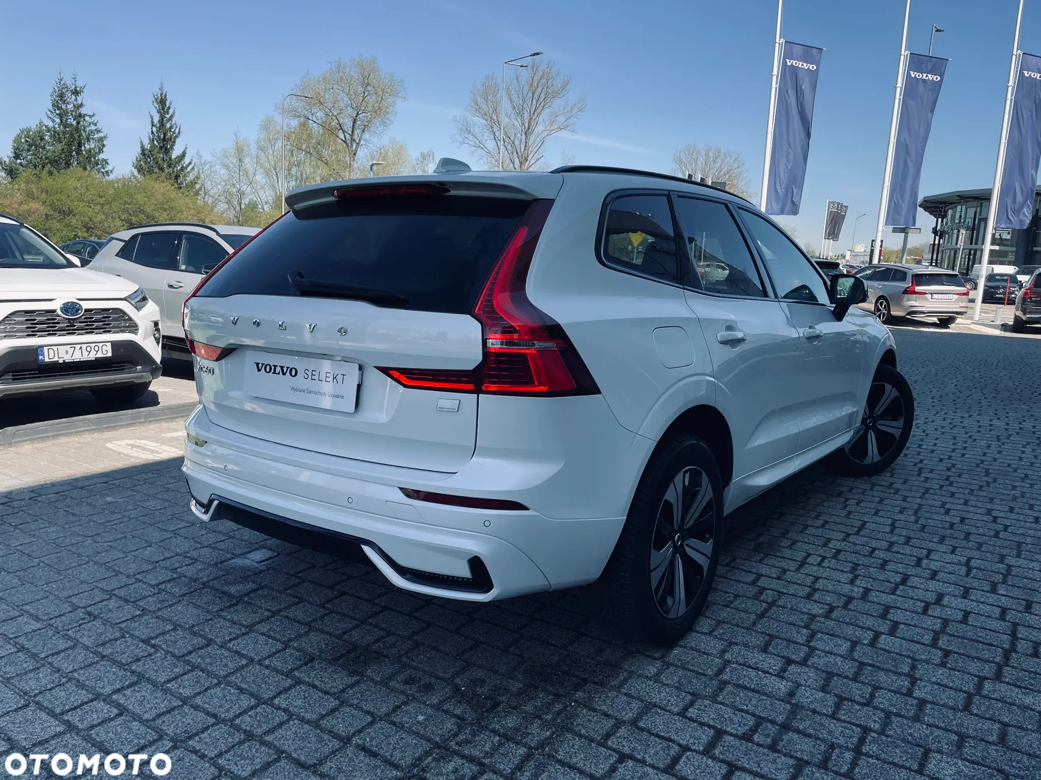 Volvo XC 60 T6 Plug-In Hybrid AWD Plus Dark - 6