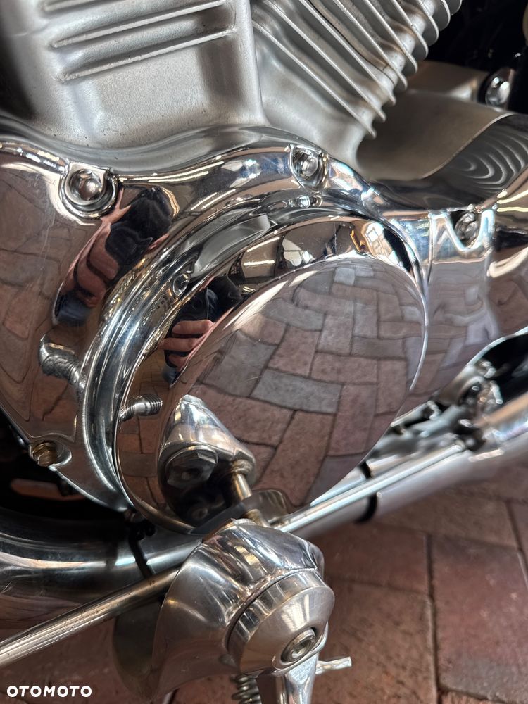Suzuki Intruder - 13