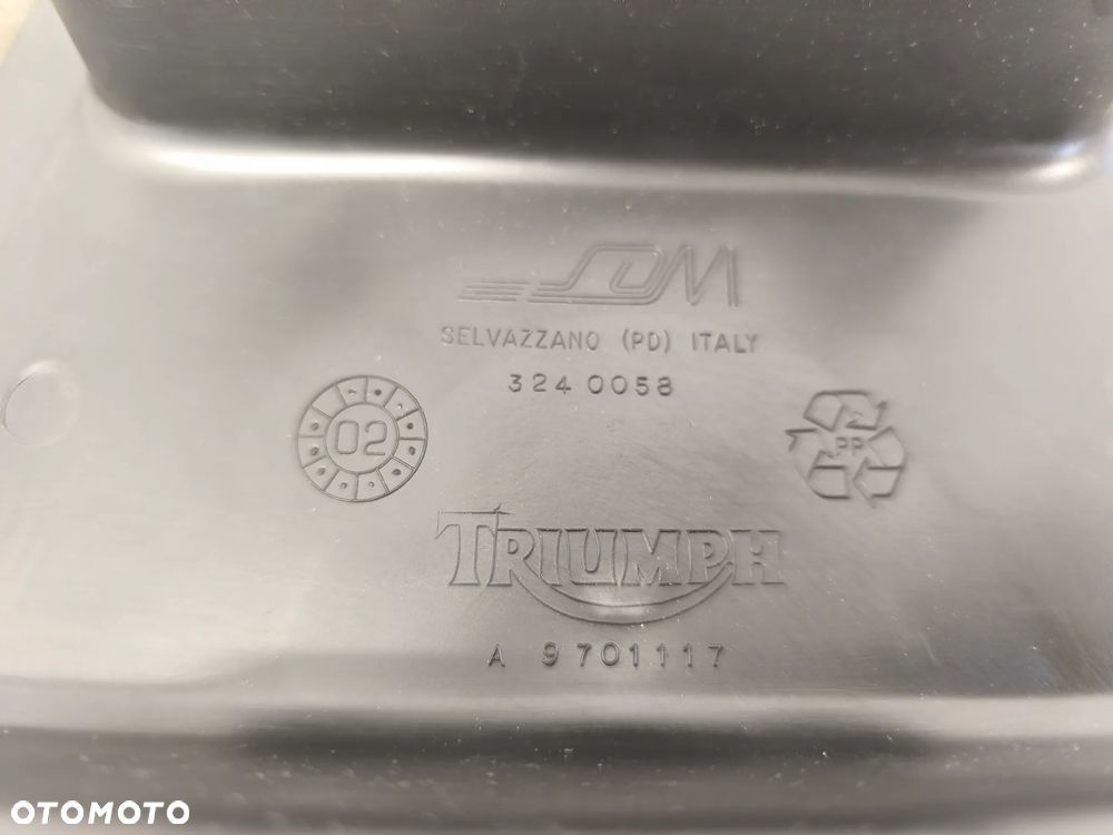 Nakładka na siedzenie pasażera Triumph Daytona 955i Speed Triple 955i - 15