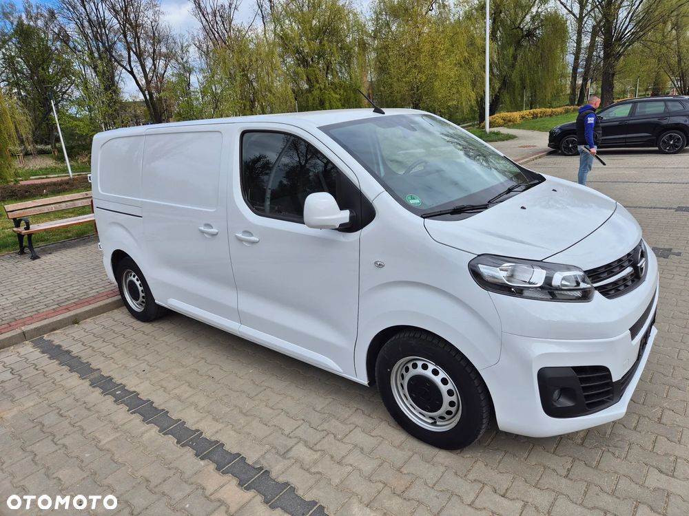 Opel Vivaro / Expert / Scudo / Jumpy / Proace - 40