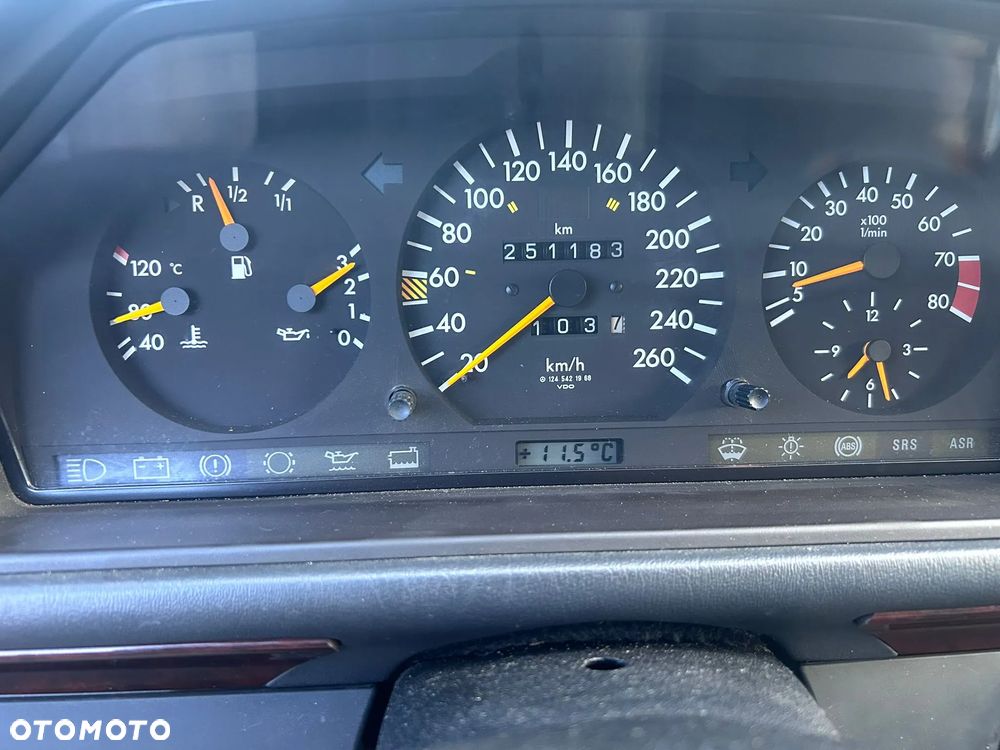 Mercedes-Benz W124 (1984-1993) - 16