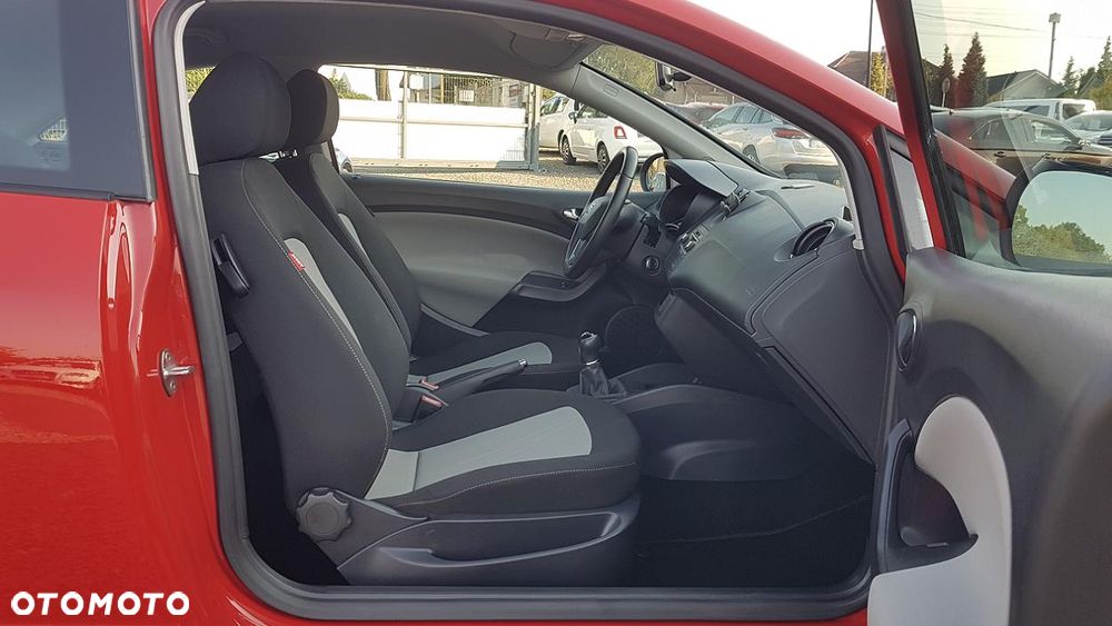 Seat Ibiza SC 1.4 16V Style - 19