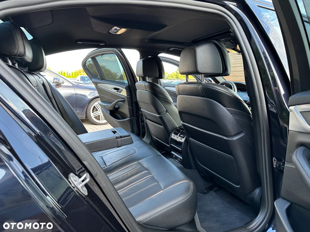 BMW Seria 5 - 28