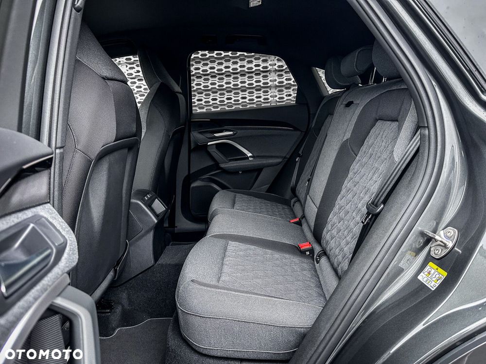 Audi Q5 Sportback - 31