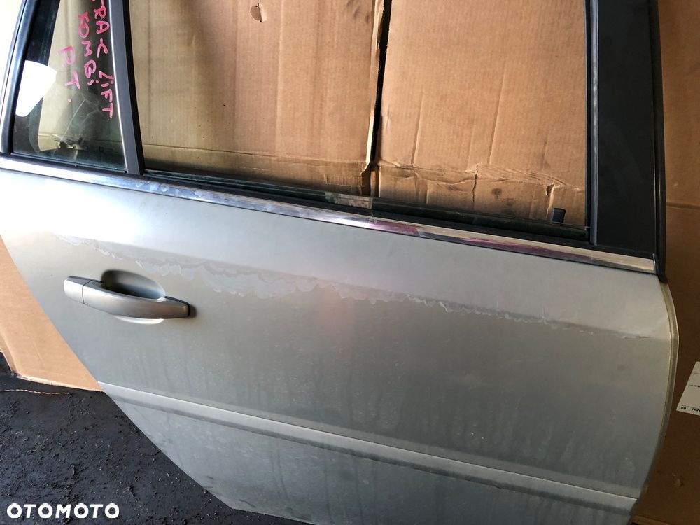 Drzwi tył tylne praw Opel Vectra C kombi