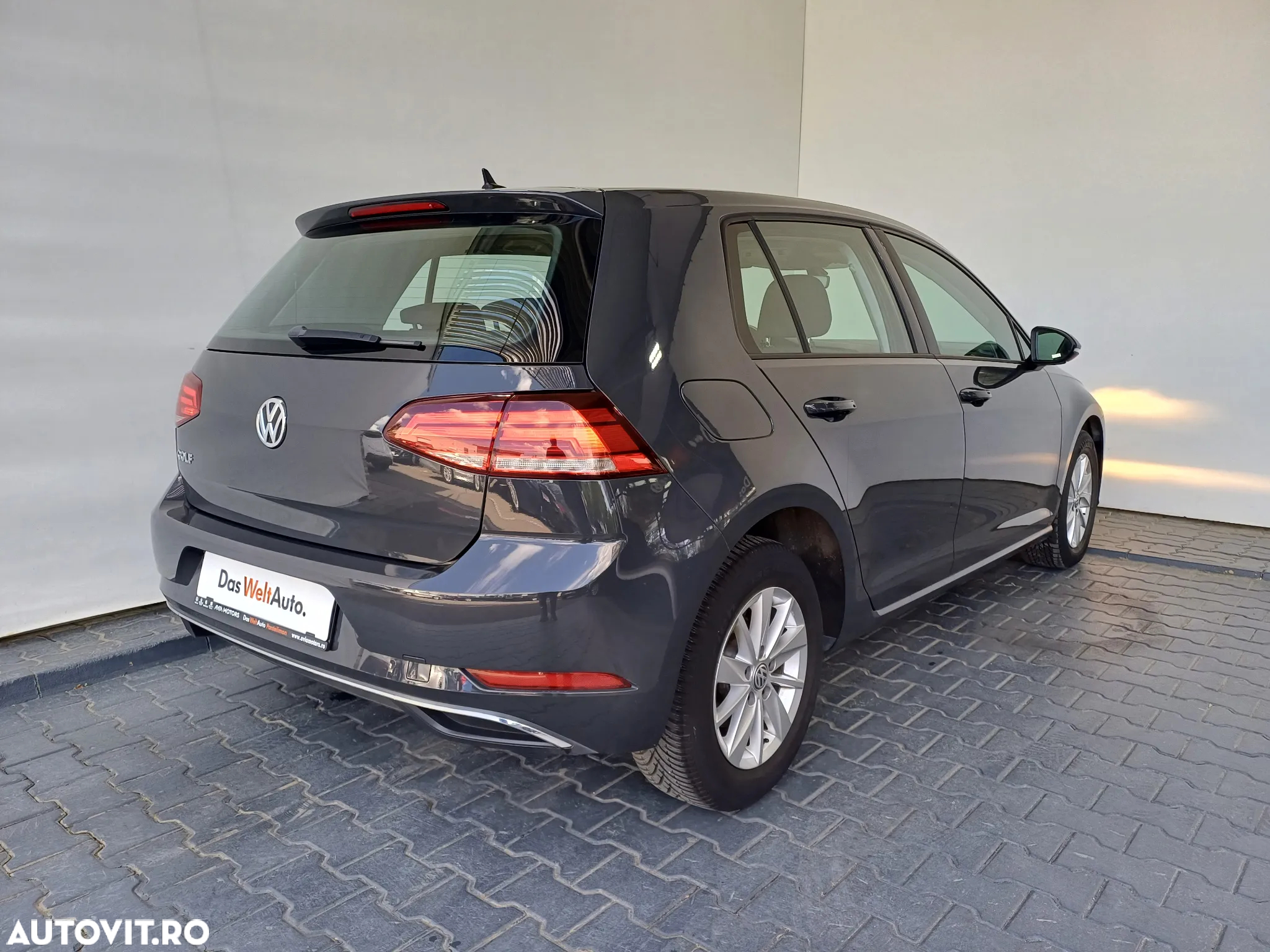 Volkswagen Golf 1.6 TDI Comfortline - 29