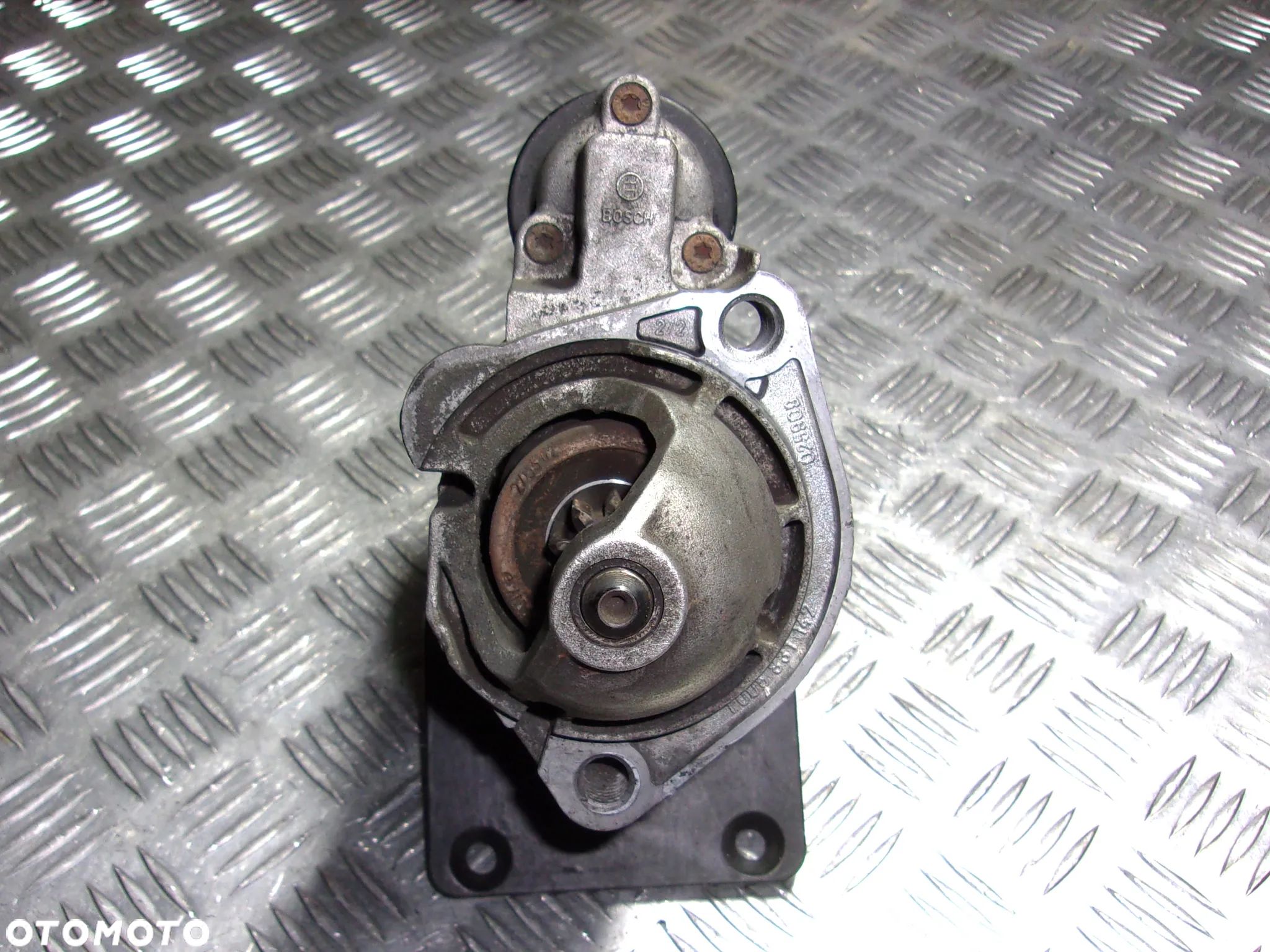 Audi A4 (B6 B7) A6 (C4 C5) Skoda Superb VW Passat B5 rozrusznik 1.9 2.0 TDI 3.0 - 1