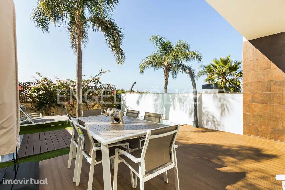 Moderna moradia em banda V3 com piscina privada - Grande imagem: 2/33